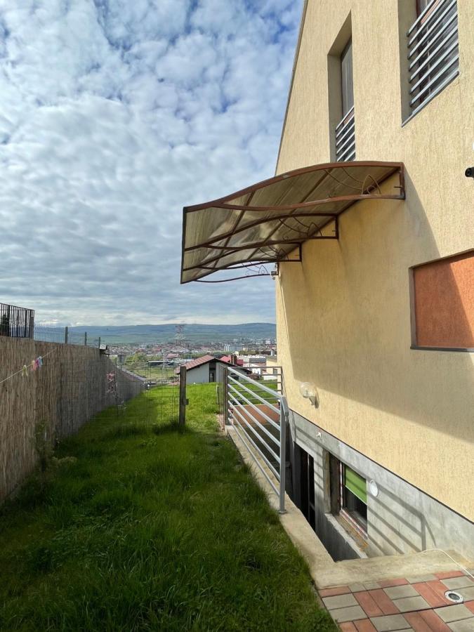 Studio Apartment In Panoramic House Cluj-Napoca Exterior photo